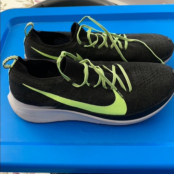 nike zoom fly flyknit men's running